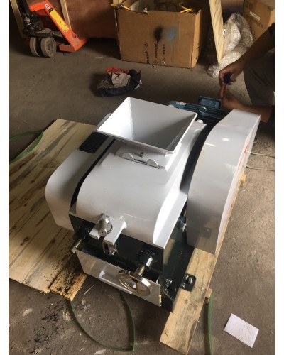 Máy nghiền trục phi 200x125 Nanchang 